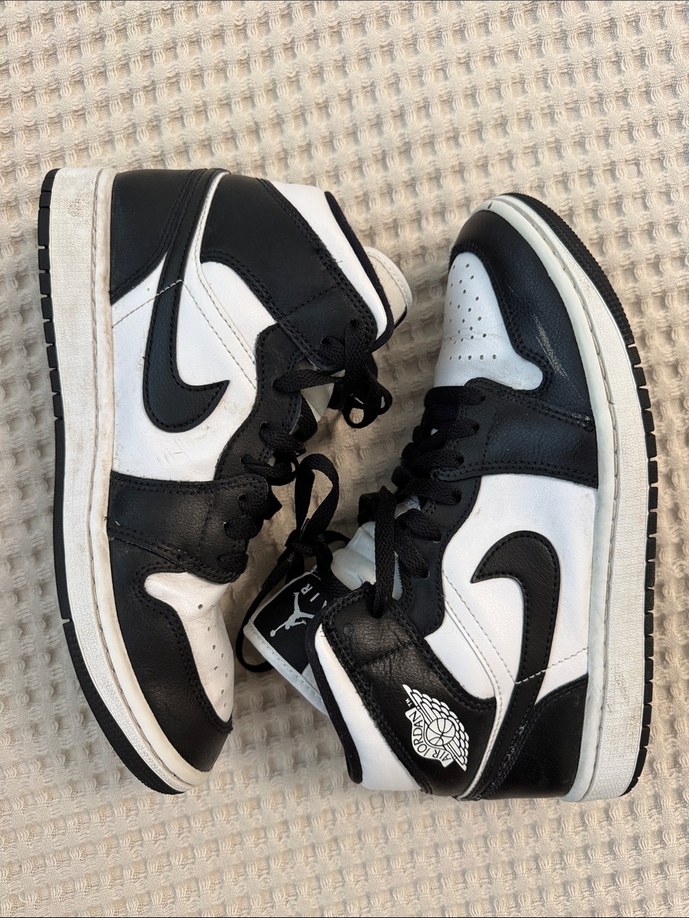 Nike Air Jordan Mid “Panda”
